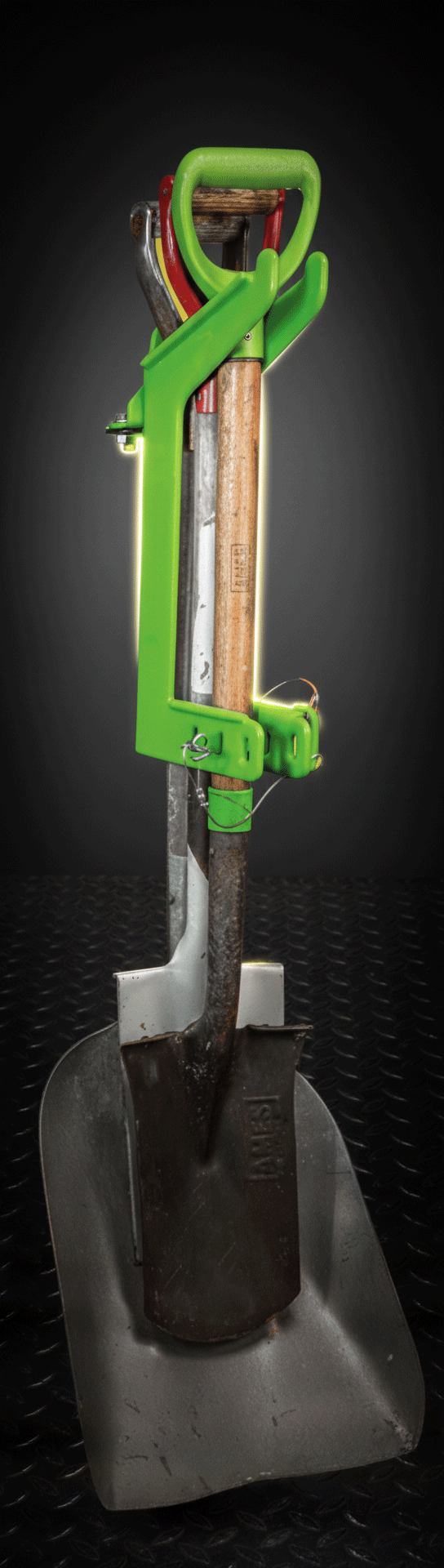 Scratch & Dent | Classic Series Lockable D-Handle Shovel & Tool Rack
