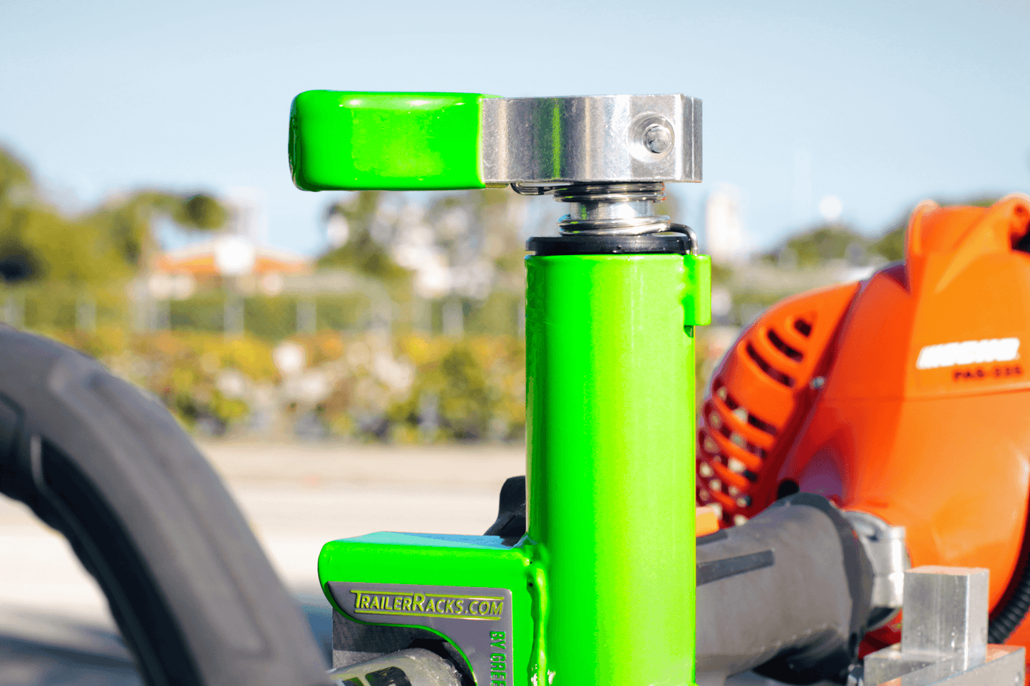 4-Position Trimmer Rack | Xtreme Pro Series | XC104 - TrailerRacks.com