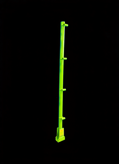 4-Trimmer Rack w/ Armored-Lock Protection | XC104