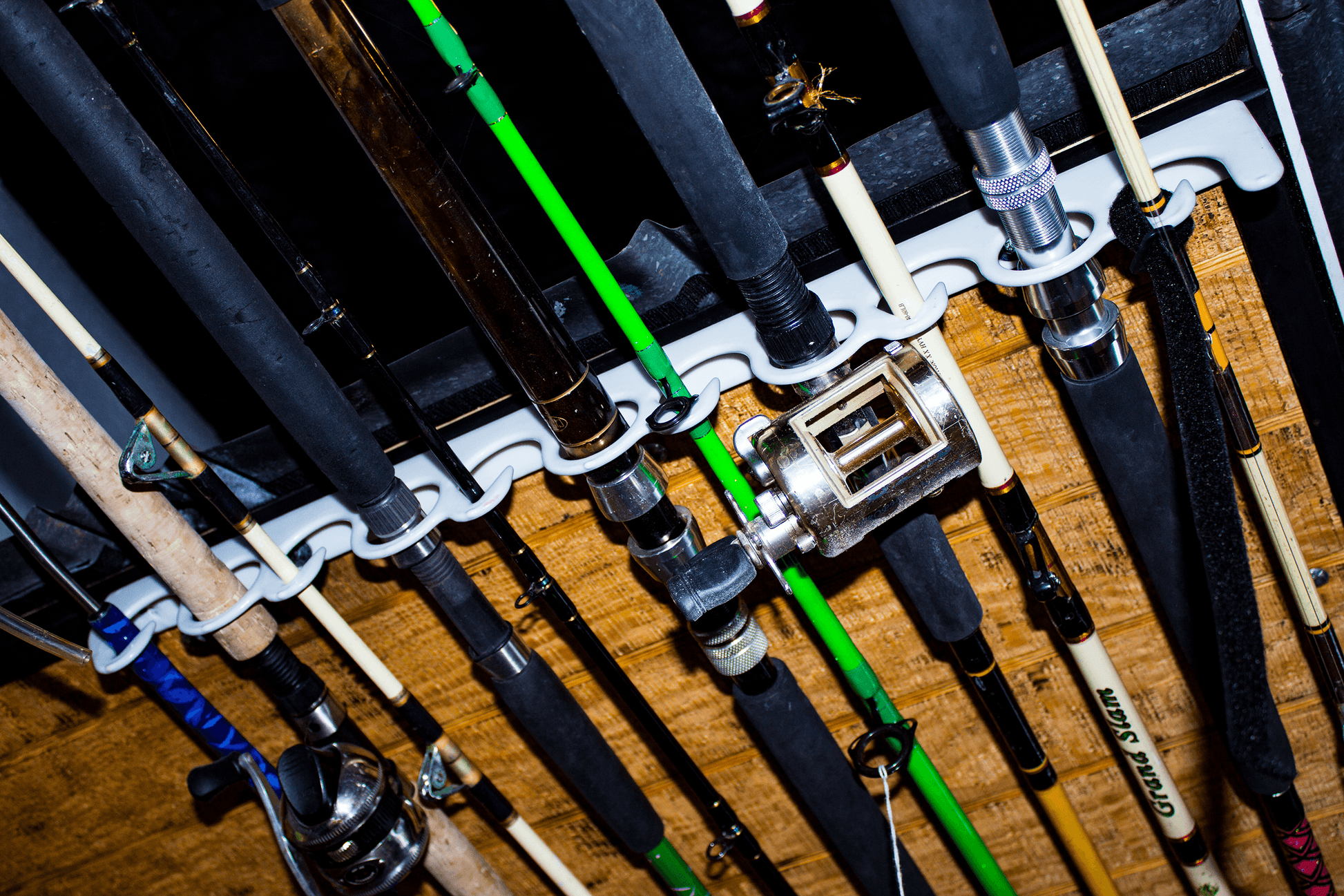 Piranha Series Overhead Fishing Rod Storag–