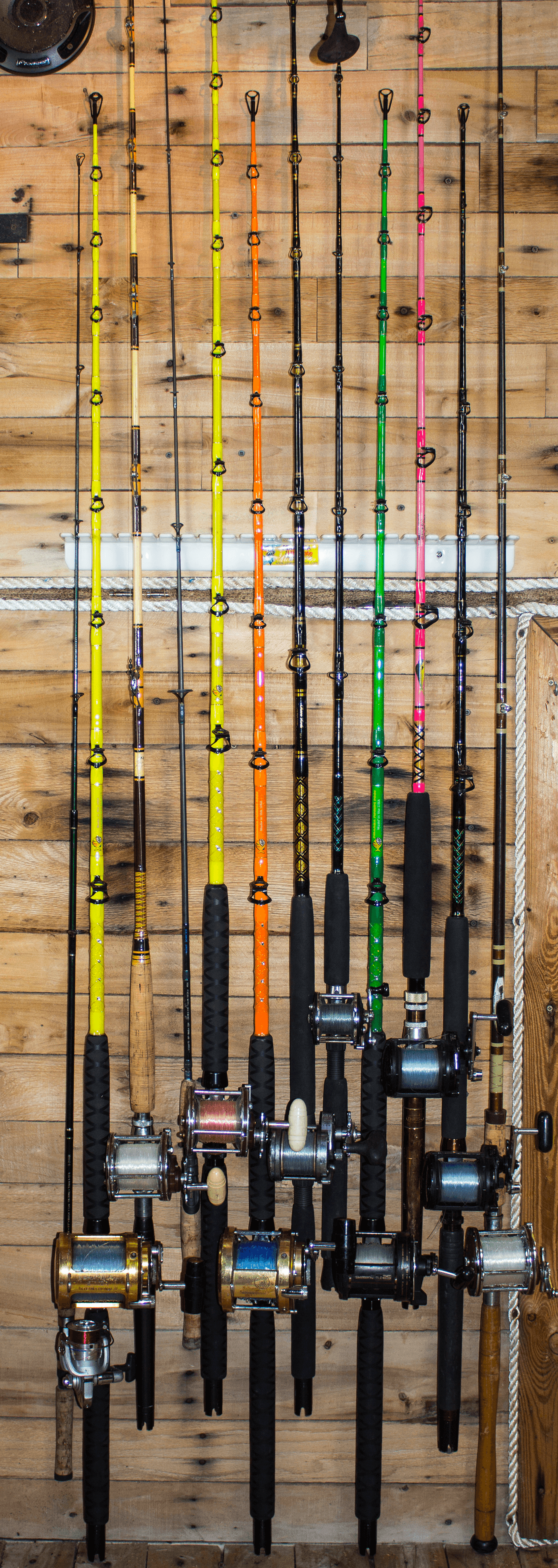 fishing rod rack holder PLUSINNO V9 Pole Organizer Wall for Home Optimize your garage space with our all Piranha Series Wall-Mounted Fishing Rod